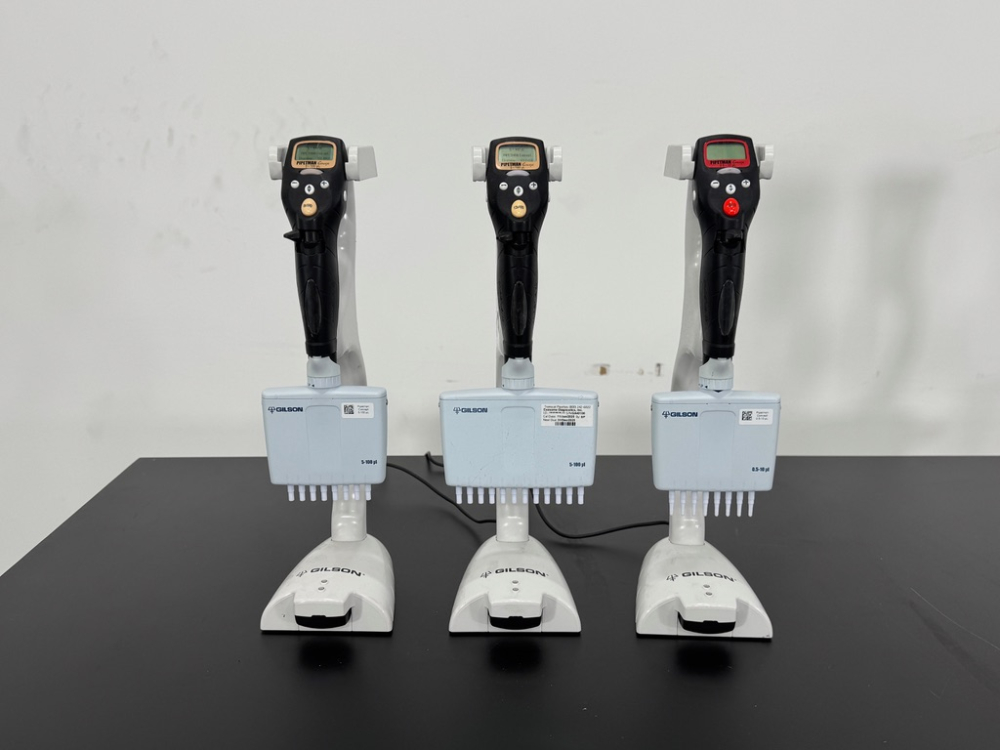 Image of Gilson Pipetman Concept Digital Multichannel Pipettes w/ Charging Stands - Quantity 3